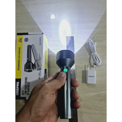 Geepas GFL-2432TL Rechargable LED Flashlight - Image 3